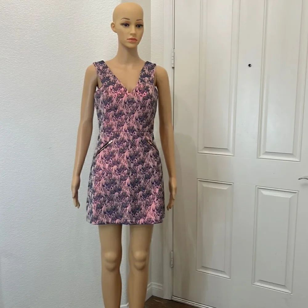 Topshop Dress US Size 4 V Neck Sleeveless Mini  Pockets Pink Purple Rose Gold